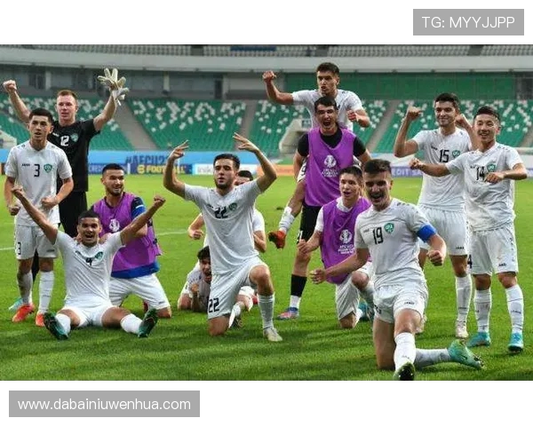 南京足球队荣登足球节奏排行榜第三名展现强劲实力与团队合作精神